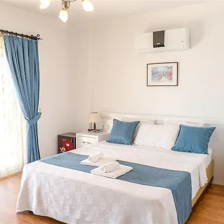 Sera By Villaduragi Villa